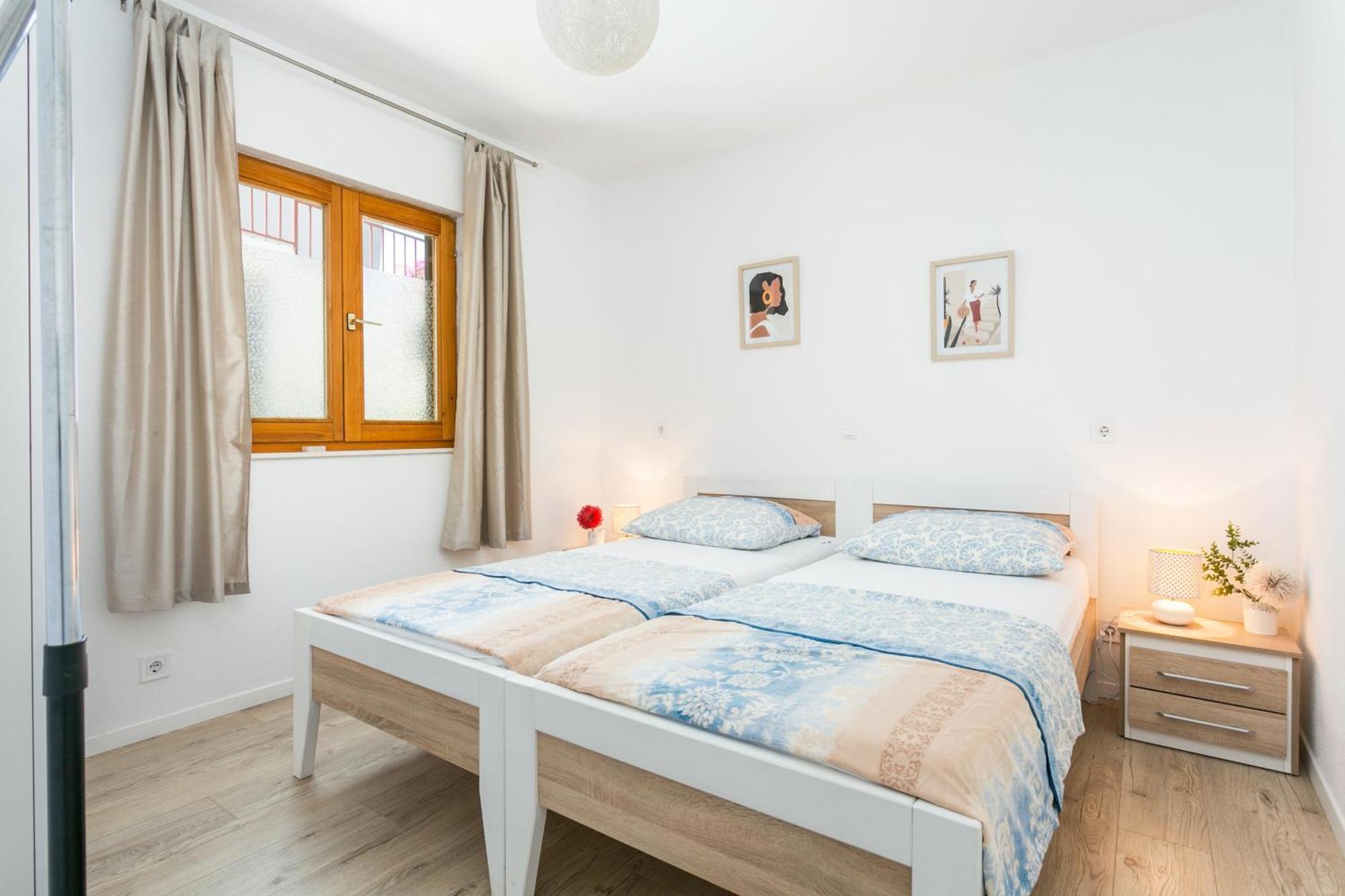 Apartments With A Parking Space Podstrana, Split - 17586 المظهر الخارجي الصورة