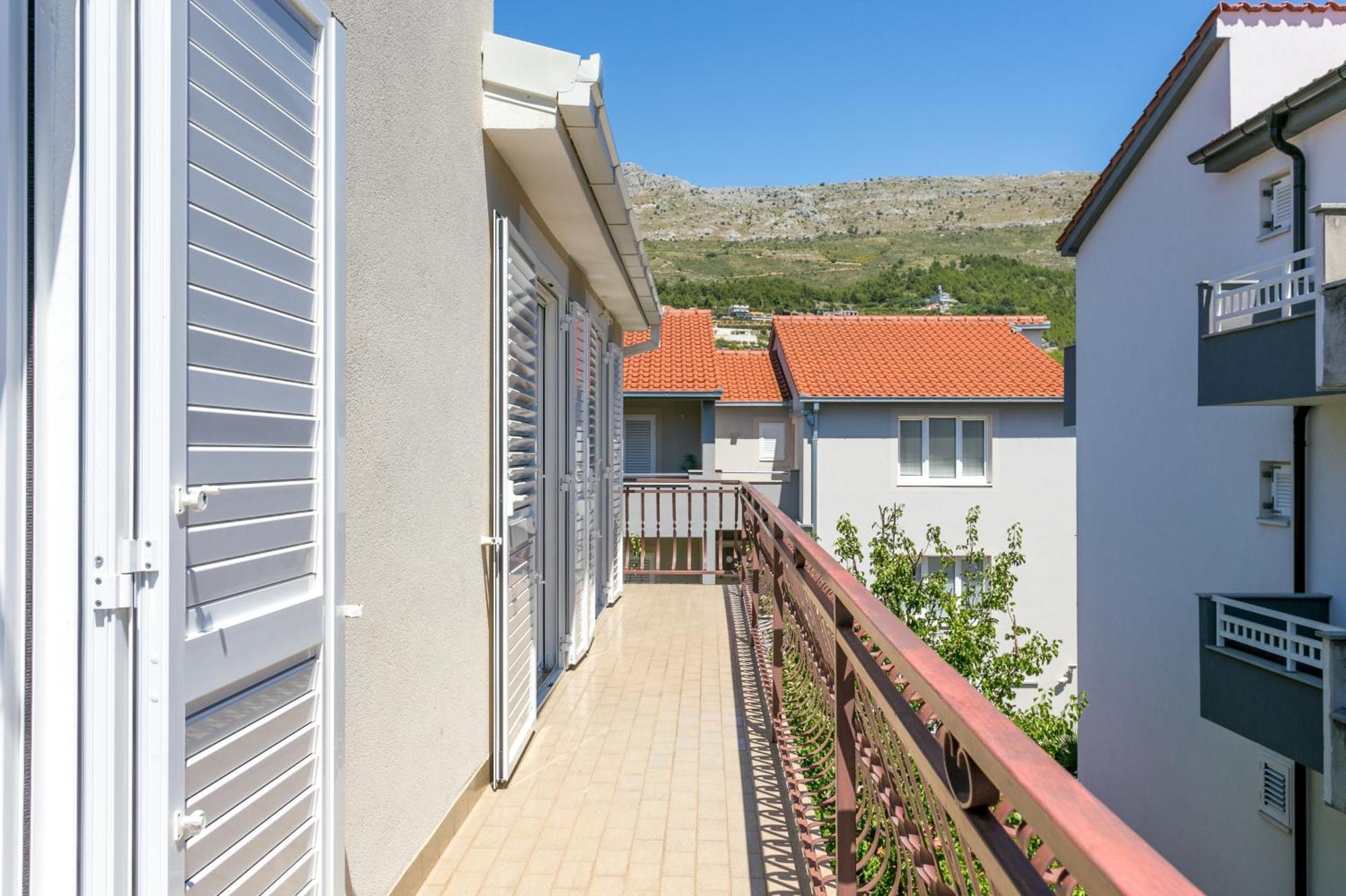Apartments With A Parking Space Podstrana, Split - 17586 المظهر الخارجي الصورة